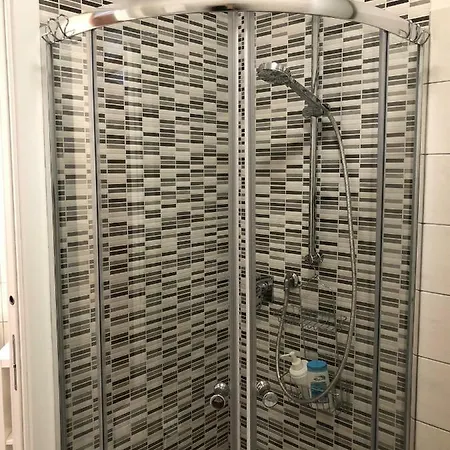 La Dolce With Free Private Parking 公寓