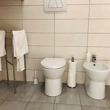 La Dolce With Free Private Parking Апартаменти *