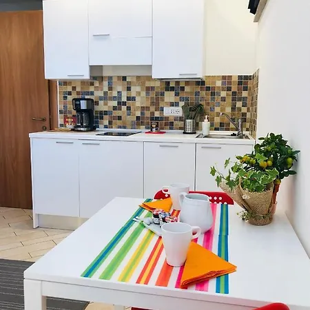 La Dolce With Free Private Parking Апартаменти *