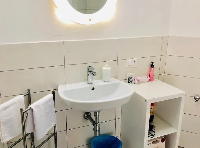 La Dolce With Free Private Parking